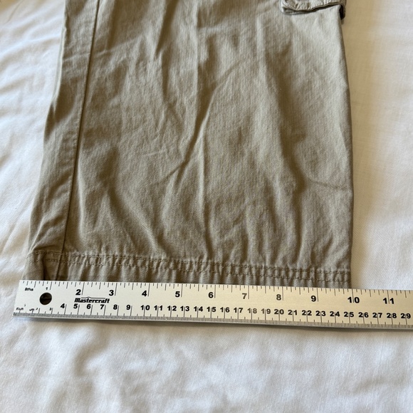 Cabelas Casuals Womens Cargo Capris Tan Size 14 Outdoor Hiking Utility Gorpcore - Picture 15 of 16